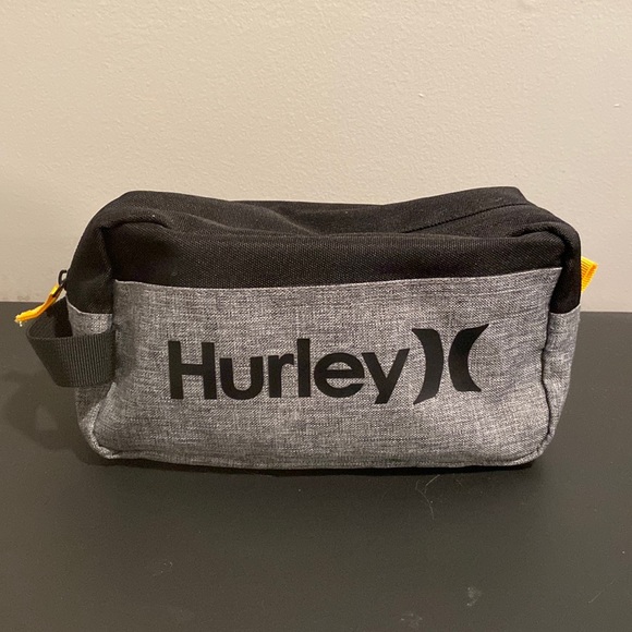Hurley Other - Mens Hurley Toiletry bag